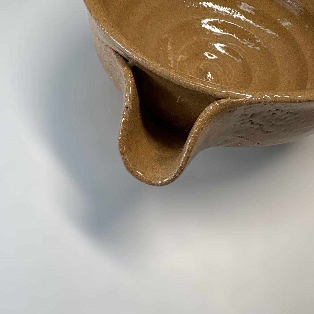 【中古品】岡本作礼造　奥高麗片口茶碗　繋駒写