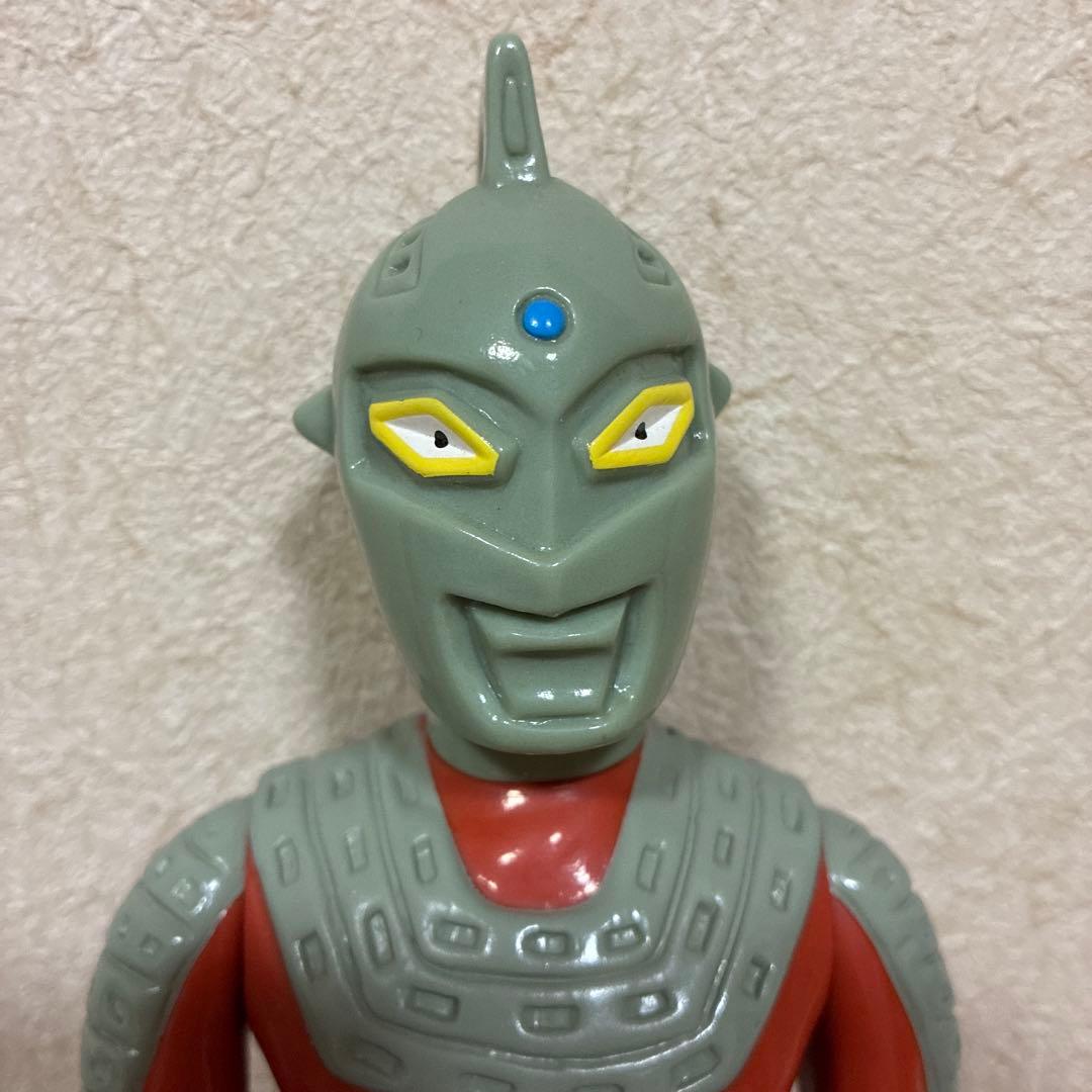 ⭐️希少・美品⭐️ウルトラセブン　フィギュア　ソフビ　円谷