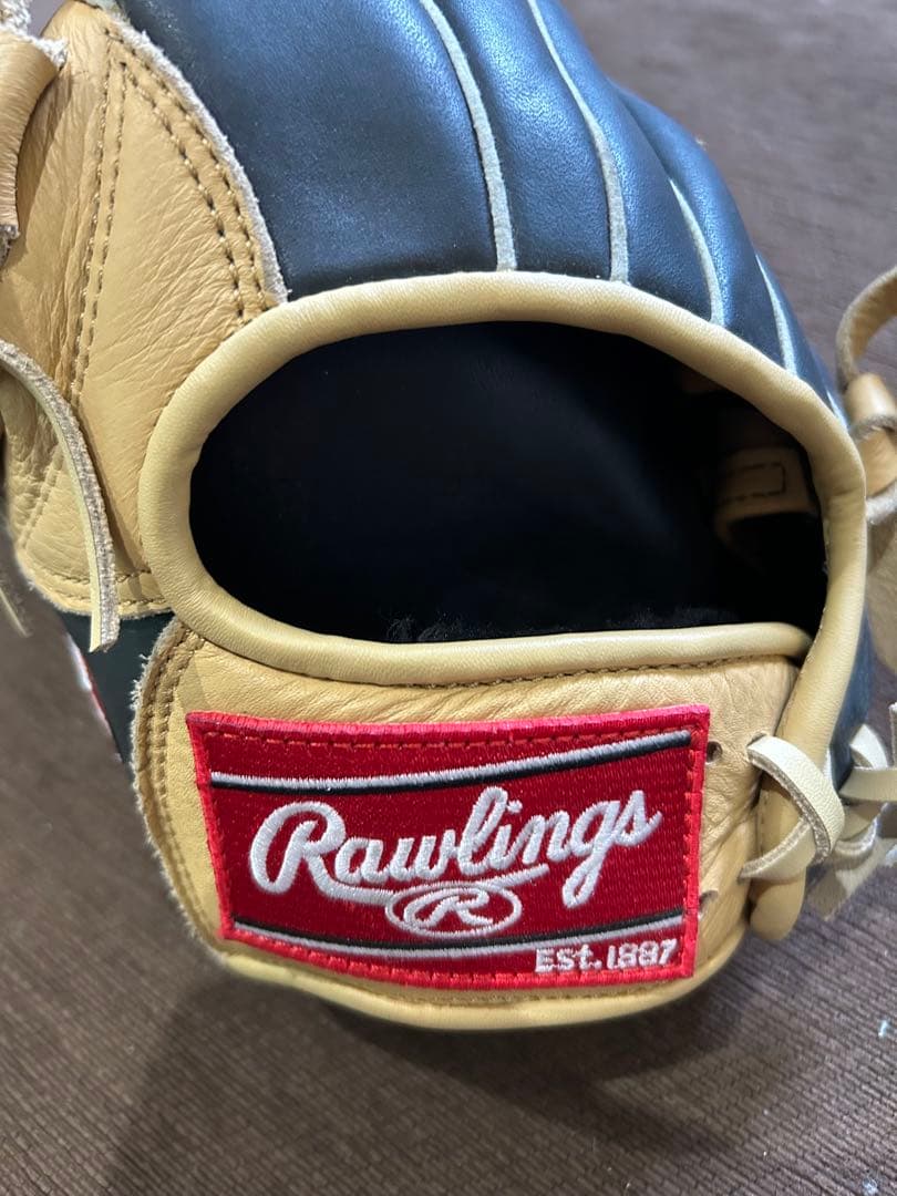 ローリングス 野球グローブ ベージュ/黒　左投げ