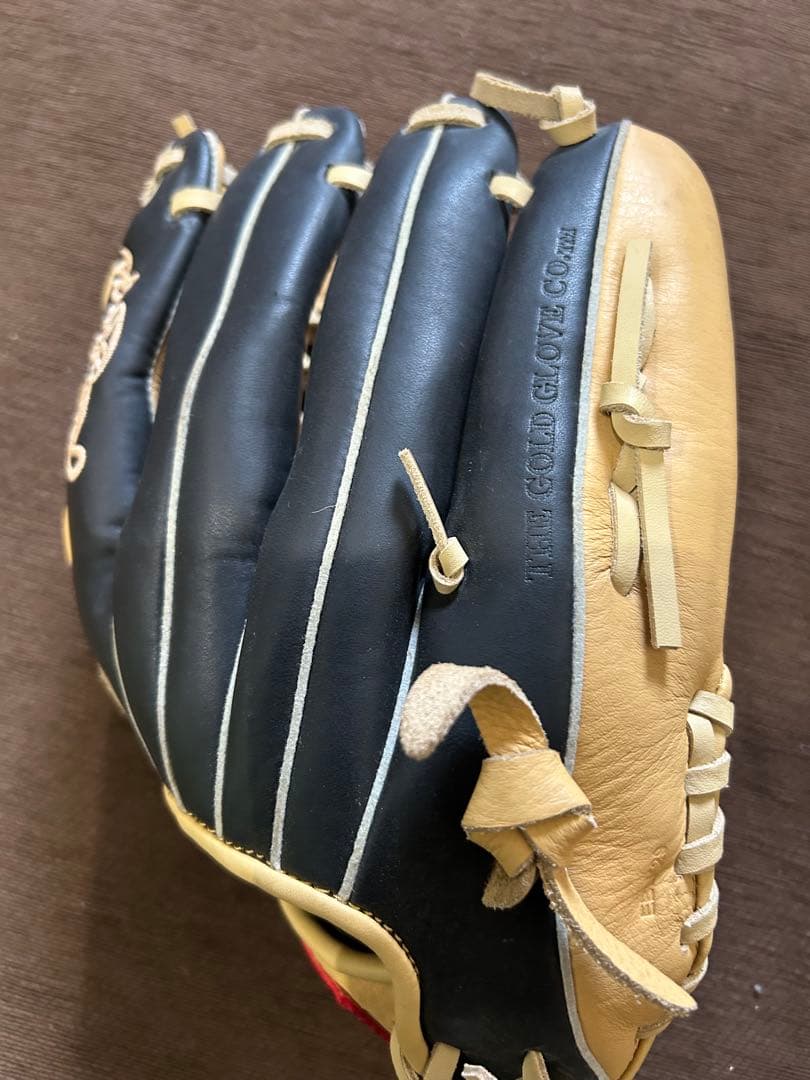 ローリングス 野球グローブ ベージュ/黒　左投げ