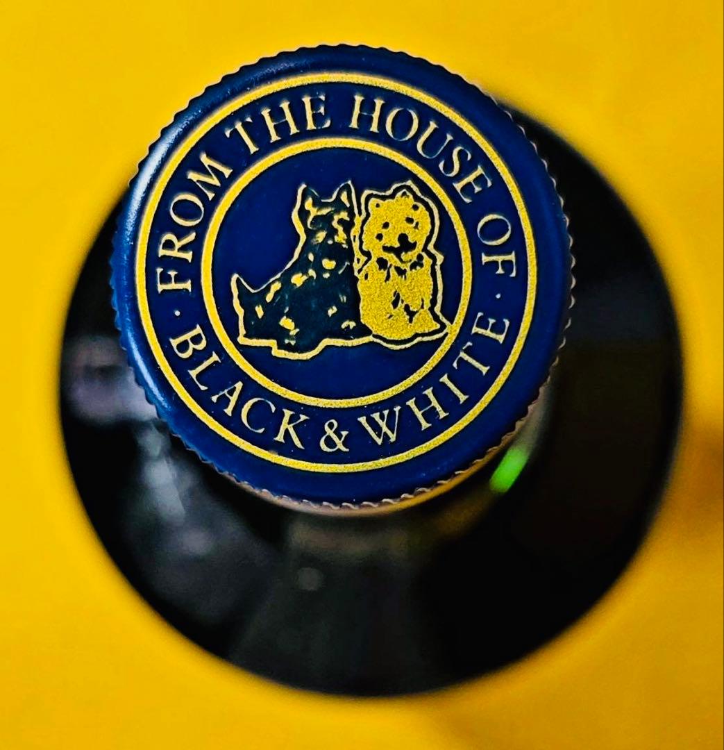 未開封レア英国王室御用達ロイヤルハウスホールドスコッチウイスキー750ml桐箱付