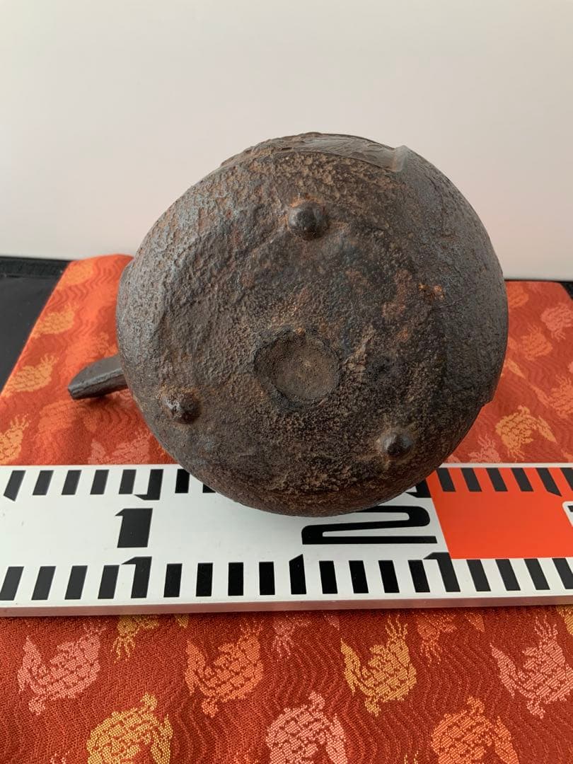 茶道具/懐石道具　銚子(燗鍋)江戸時代　銀象嵌/漆塗蓋16葉菊紋蒔絵散し。優品。