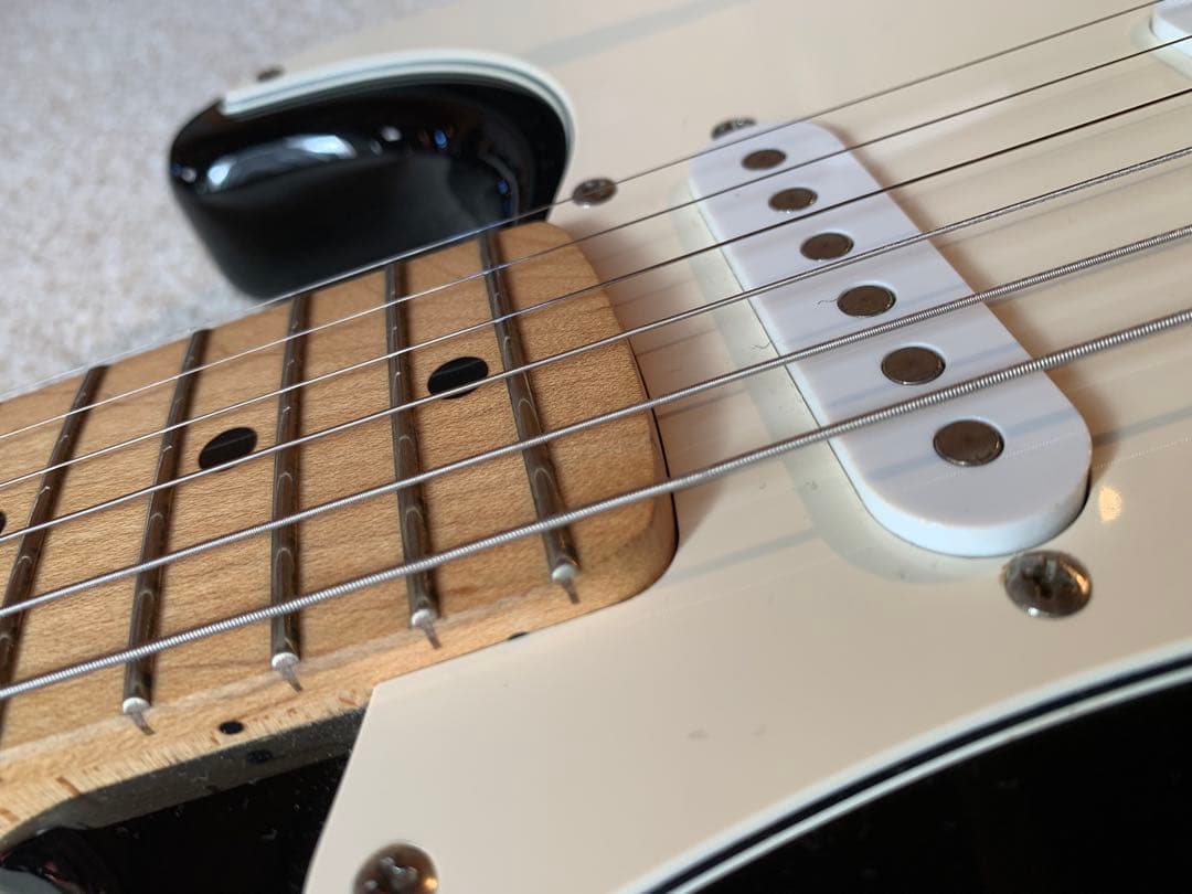 Squierスクワイヤー　ストラト