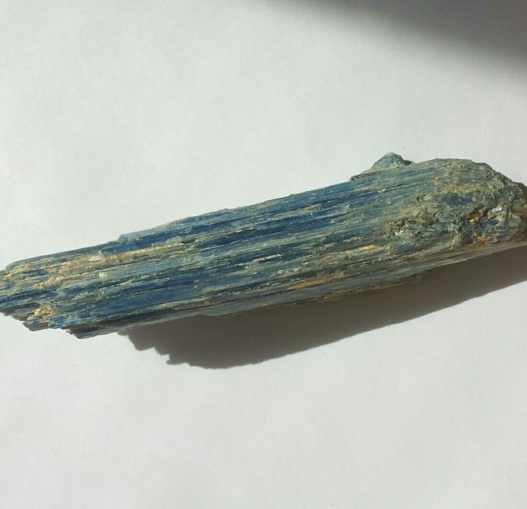 カイヤナイト　藍晶石　原石　鉱物