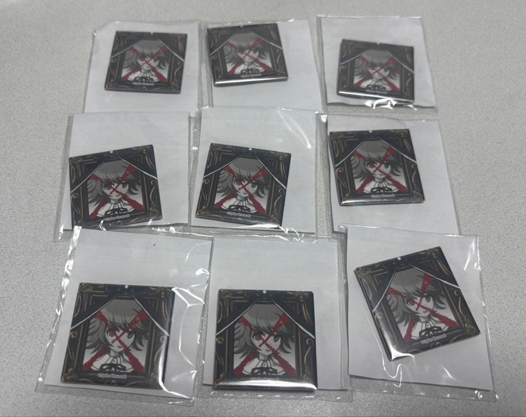 ダンガンロンパ　遺影スクエア缶バッジ　楽天コレクション　バッジ　不二咲千尋