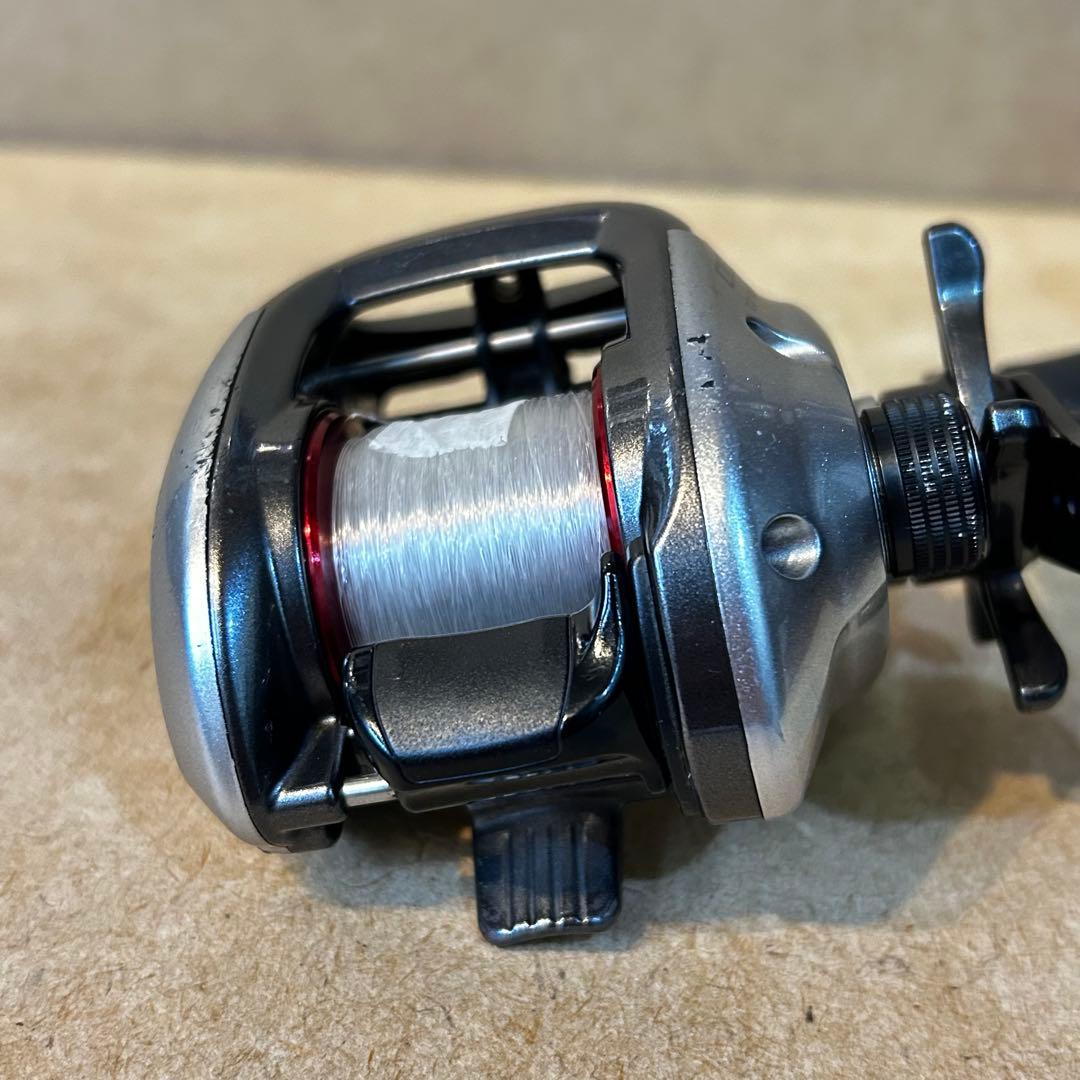 シマノ スコーピオンDC7 右ハンドル ベイトリール