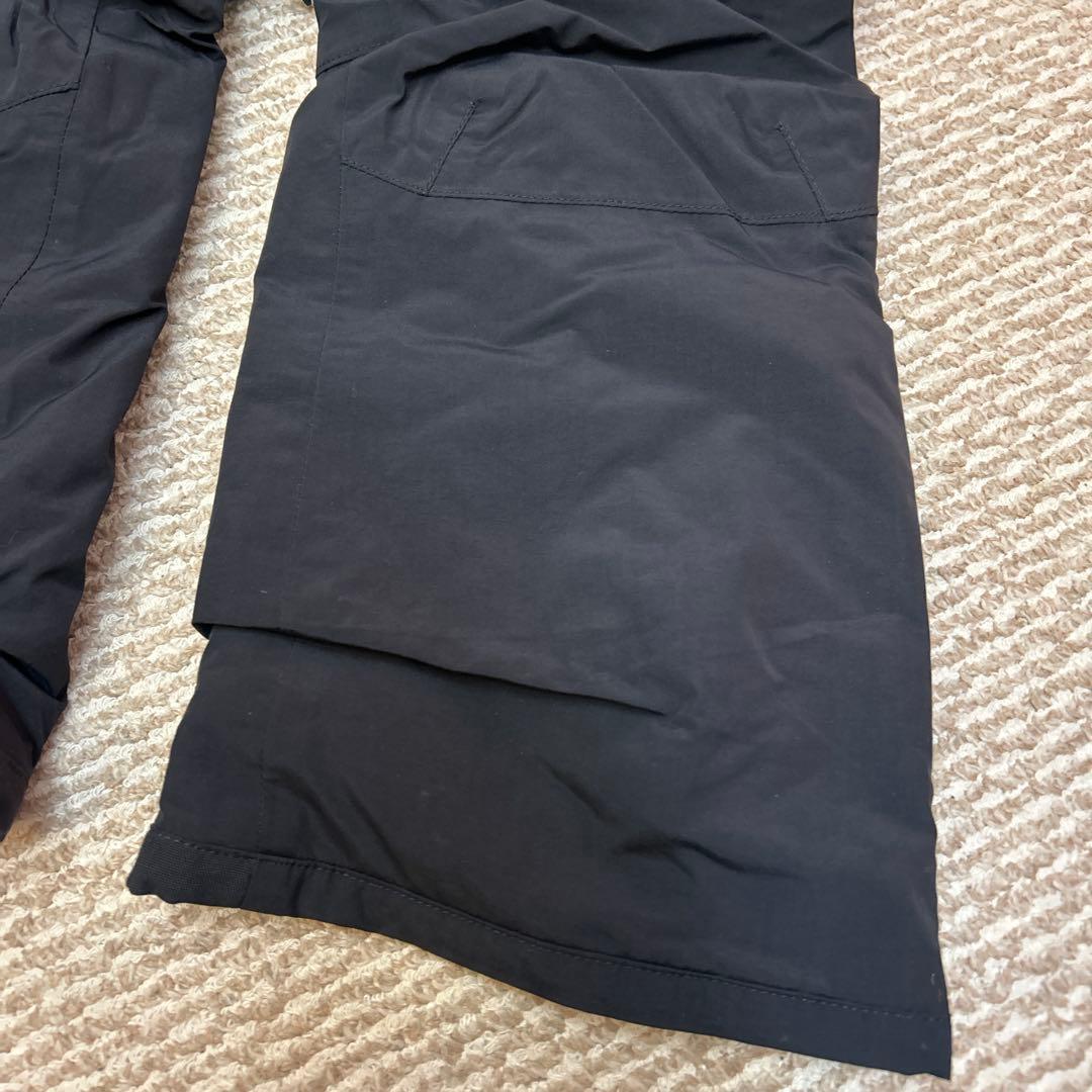 美品BURTON キッズブラック スノーボードパンツxs 110cm120cm