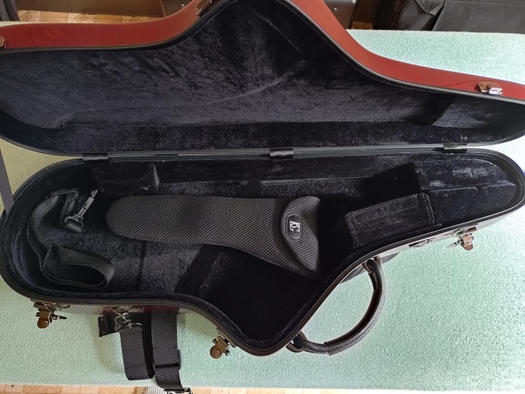 マルカート　テナーサックスケース