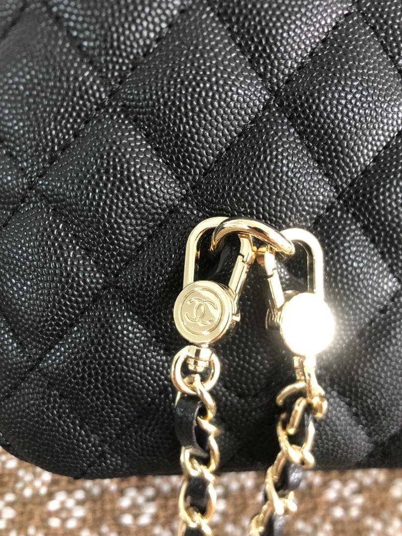 ブラックバックパック　ブラック　高級感　女性 バッグ