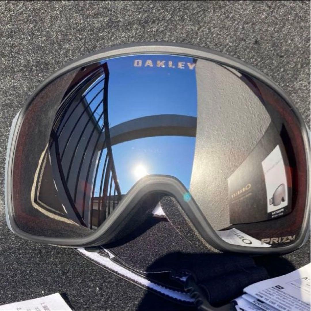 新品未使用　フライトトラッカーM　オークリースノーゴーグル　オークリーゴーグル
