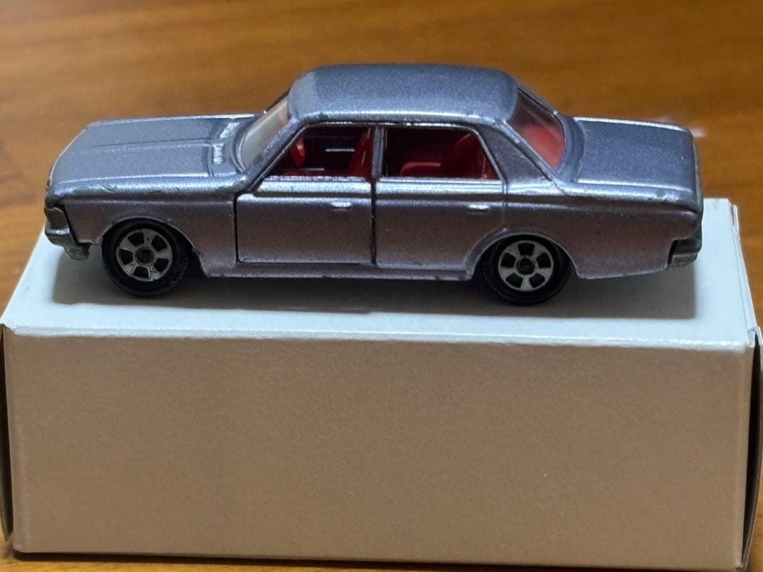 入札困難✴︎最初期トミカクラウン スーパーデラックス 1Aホイール　メタブルー