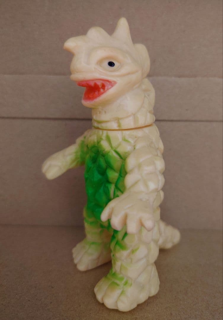 【当時物】【希少】【ブルマァク】ゴルパゴス☆帰ってきたウルトラマン怪獣☆美品