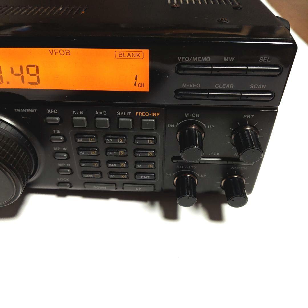 ICOM IC736　HF〜50Mhz オ−ルモ−ドトランシバ−
