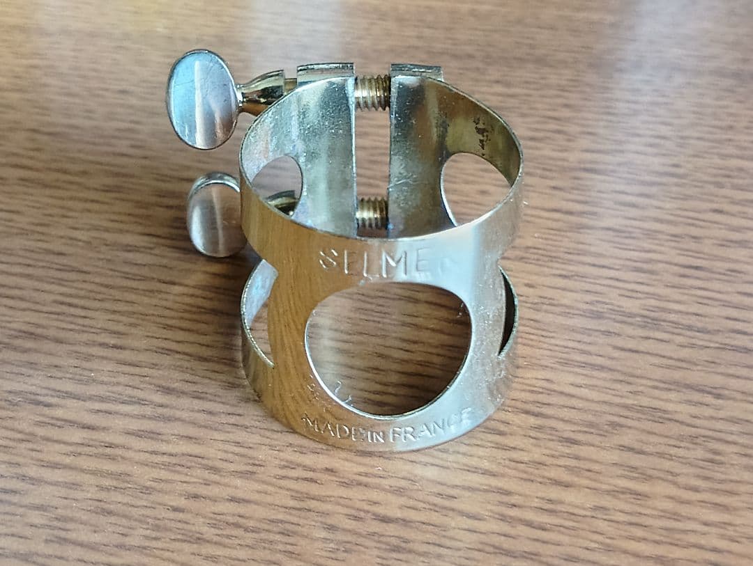 SELMERアルトサックス用リガチャー（旧型）