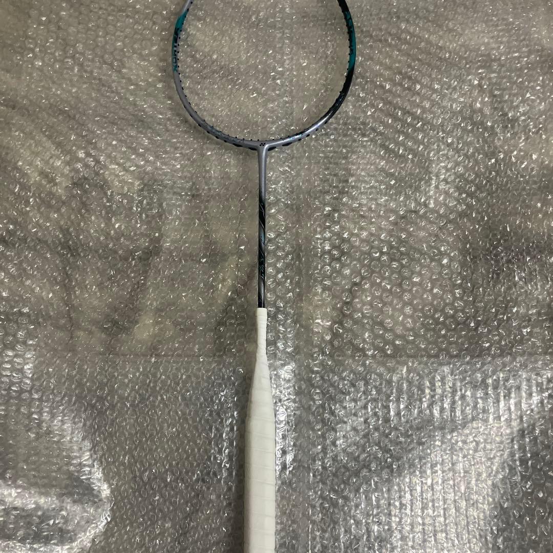 アストロクス88S Pro バドミントンラケット ヨネックス