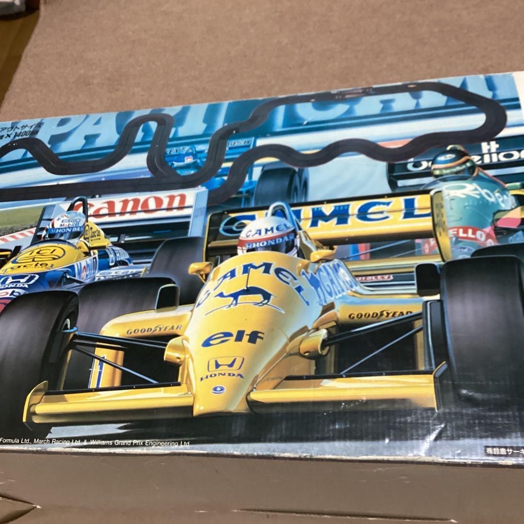 トミー　HO SCALE RACING. HOスケールレーシング　4車線