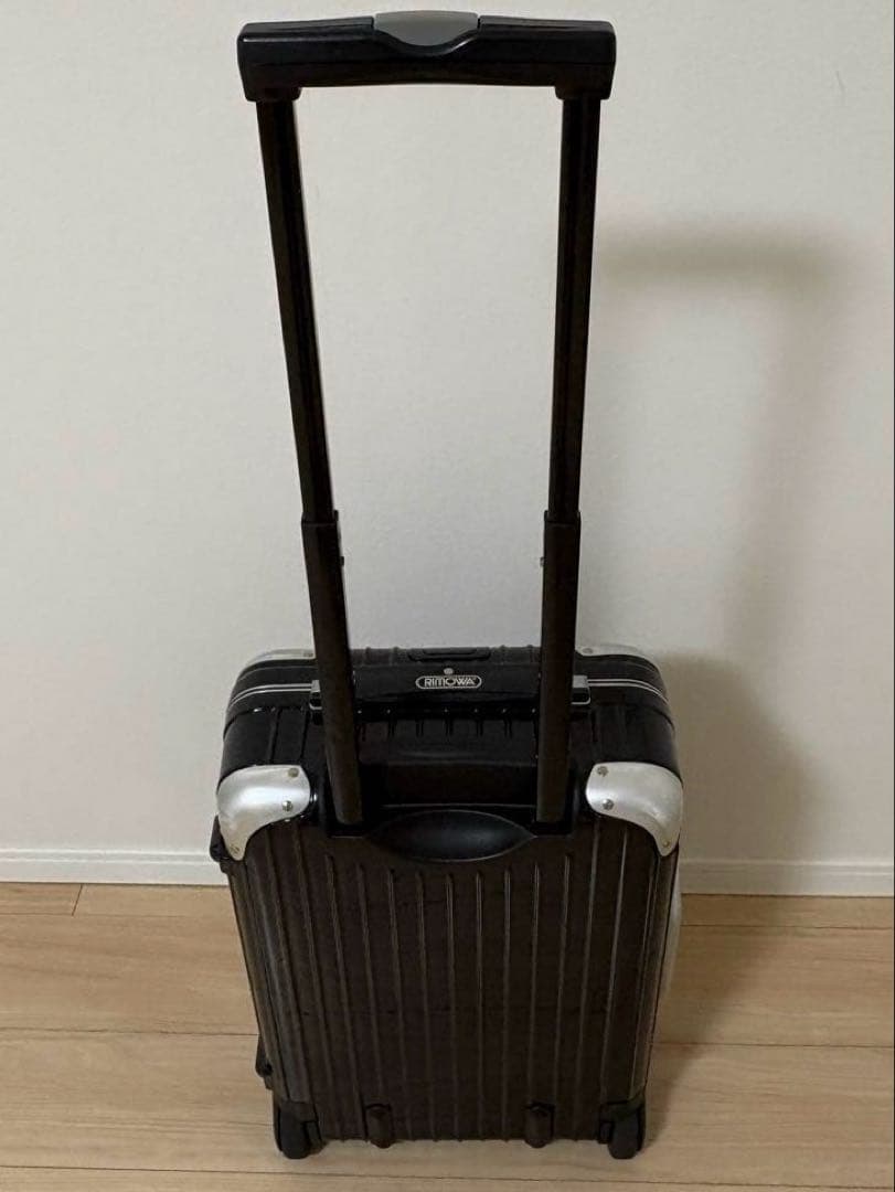 リモアスーツケース　ブラック