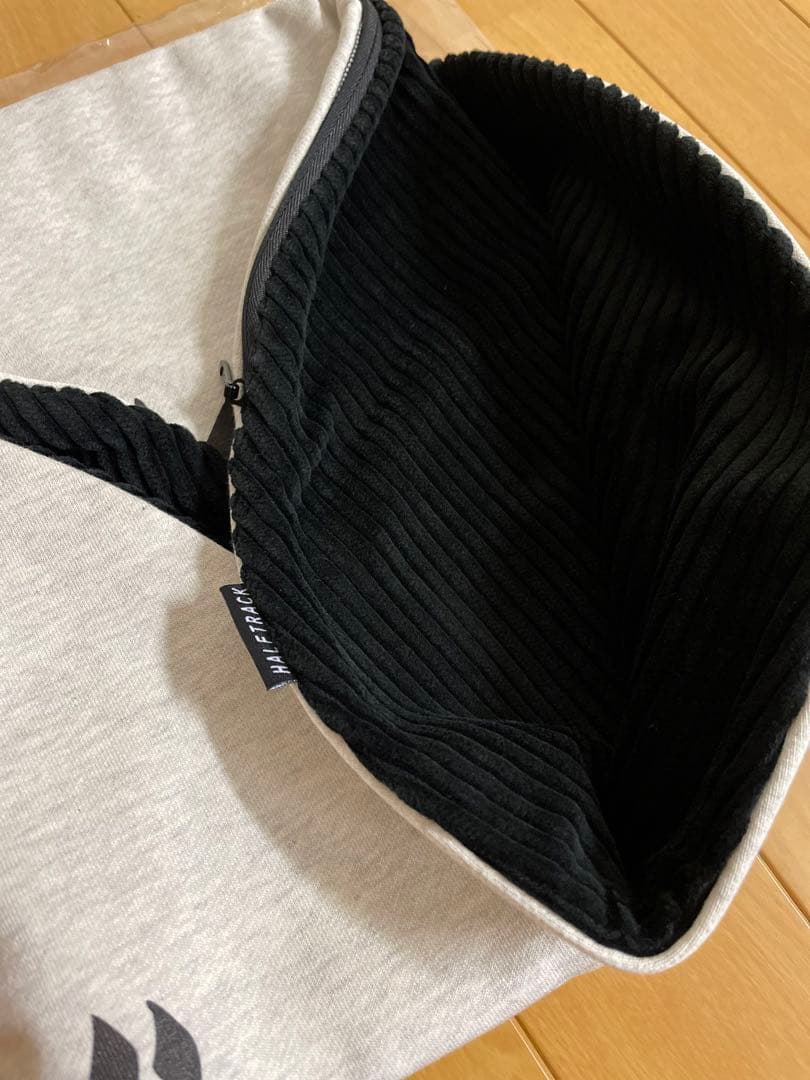 HALF TRACK × NORAs nonsleepcushion