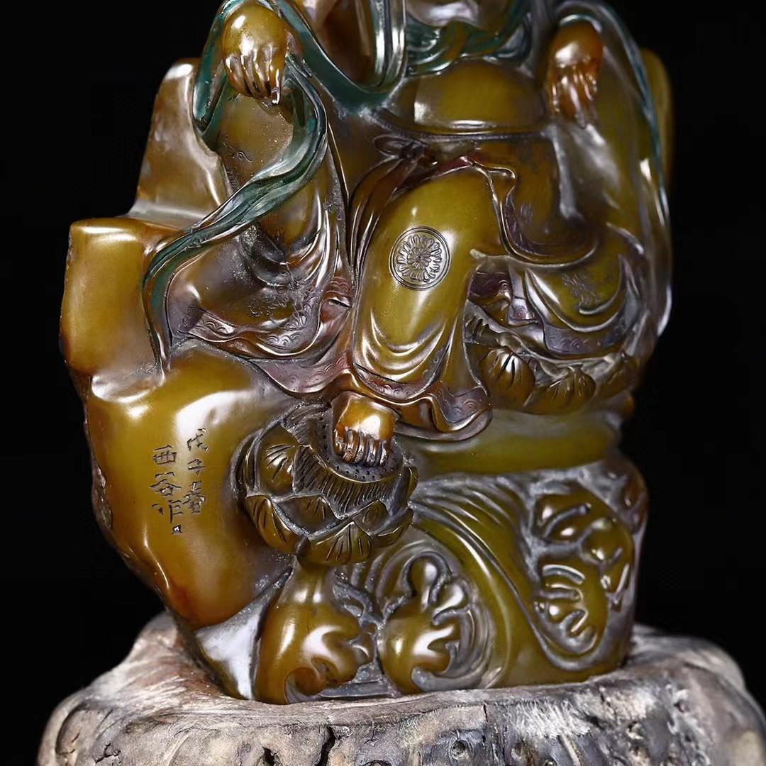 中国古美術・旧蔵寿山石田黄【観音赐福】像飾り・観音仏像 ・箱付・手彫り・聚財置物