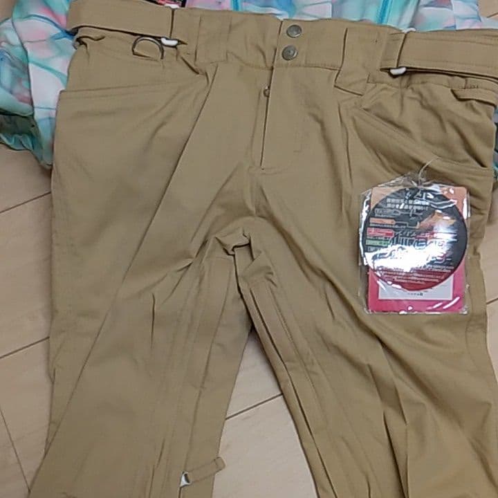 48 新品タグ付き　swivel　ボードウェア