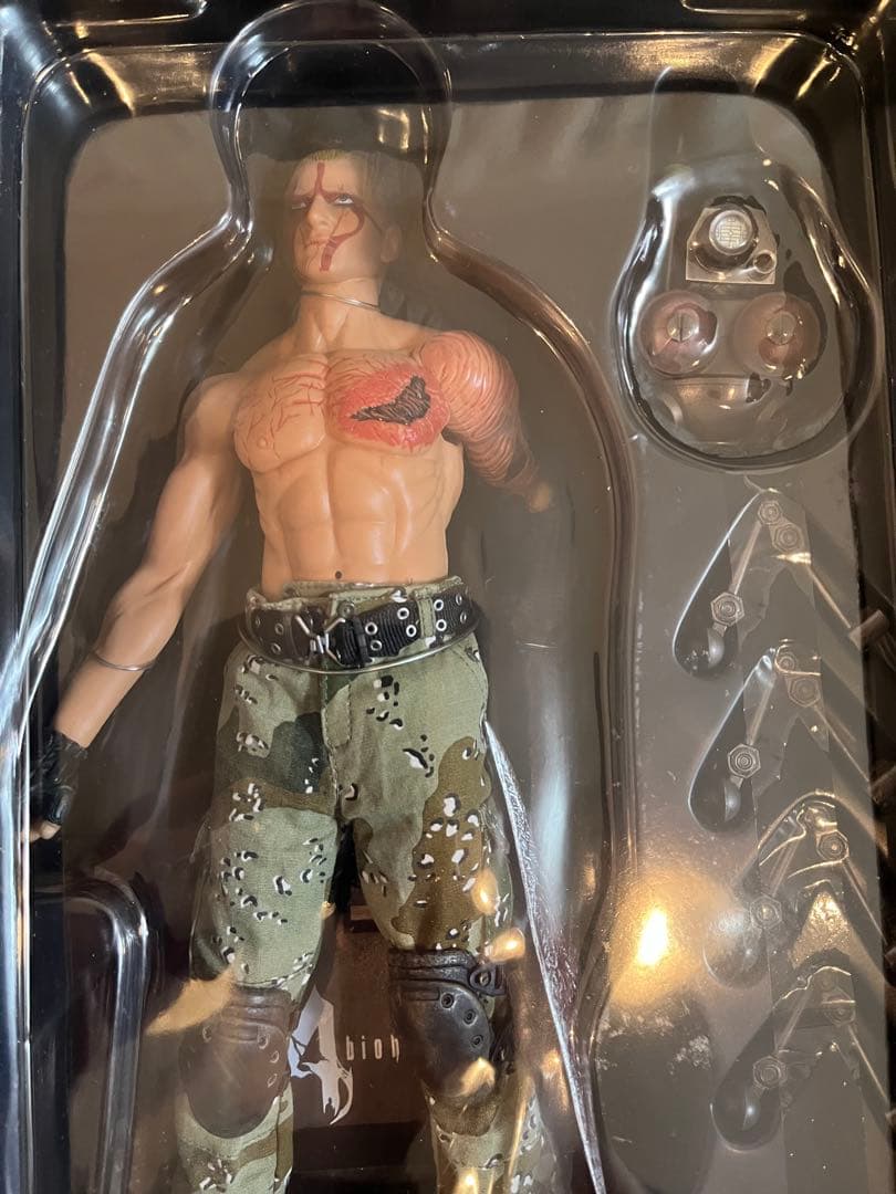 未開封　バイオハザード4 フィギュア　レオン　RPD Ver クラウザー　変身版