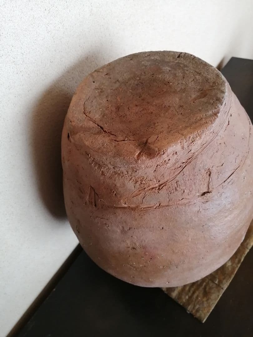 №82　古信楽の壺　特有の柔らかい土肌。　信楽　壺