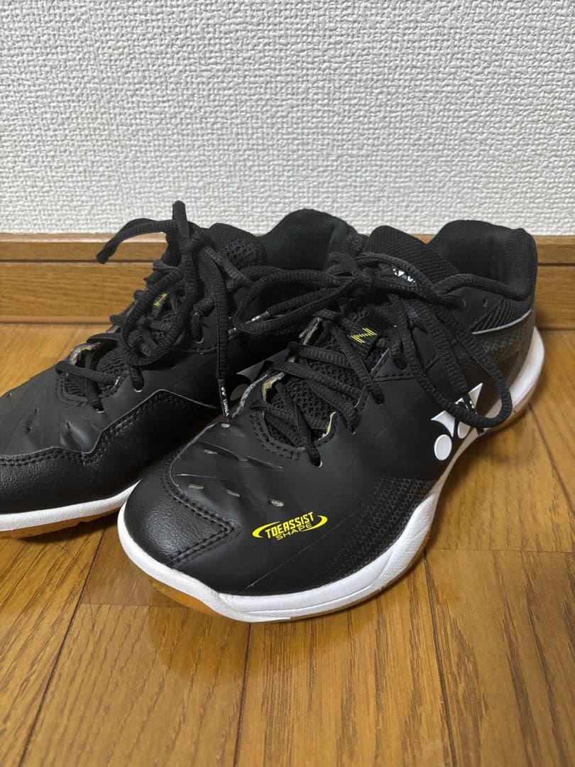 ヨネックス　バドミントンシューズ　24.0