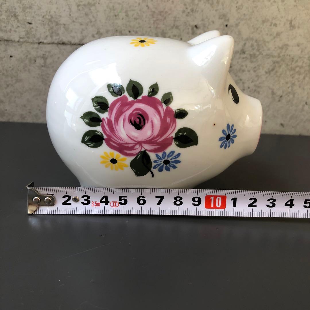ピギーバンク　貯金箱