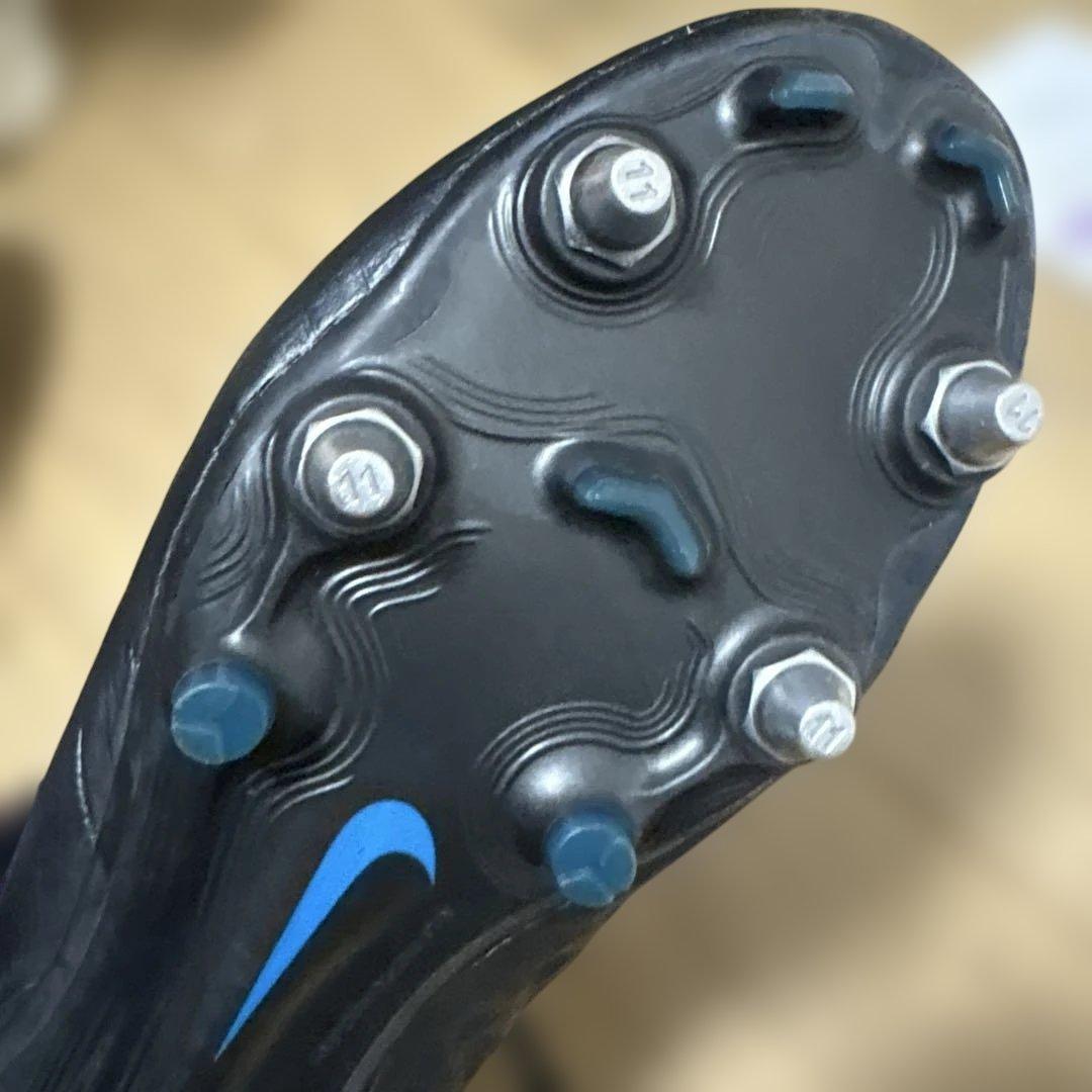 Nike Tiempo サッカーシューズ ブラック/ブルー