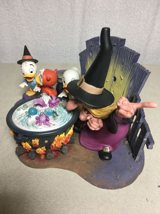 wdcc trick or treat! 6点セット ヒューイドゥーイルーイ魔女