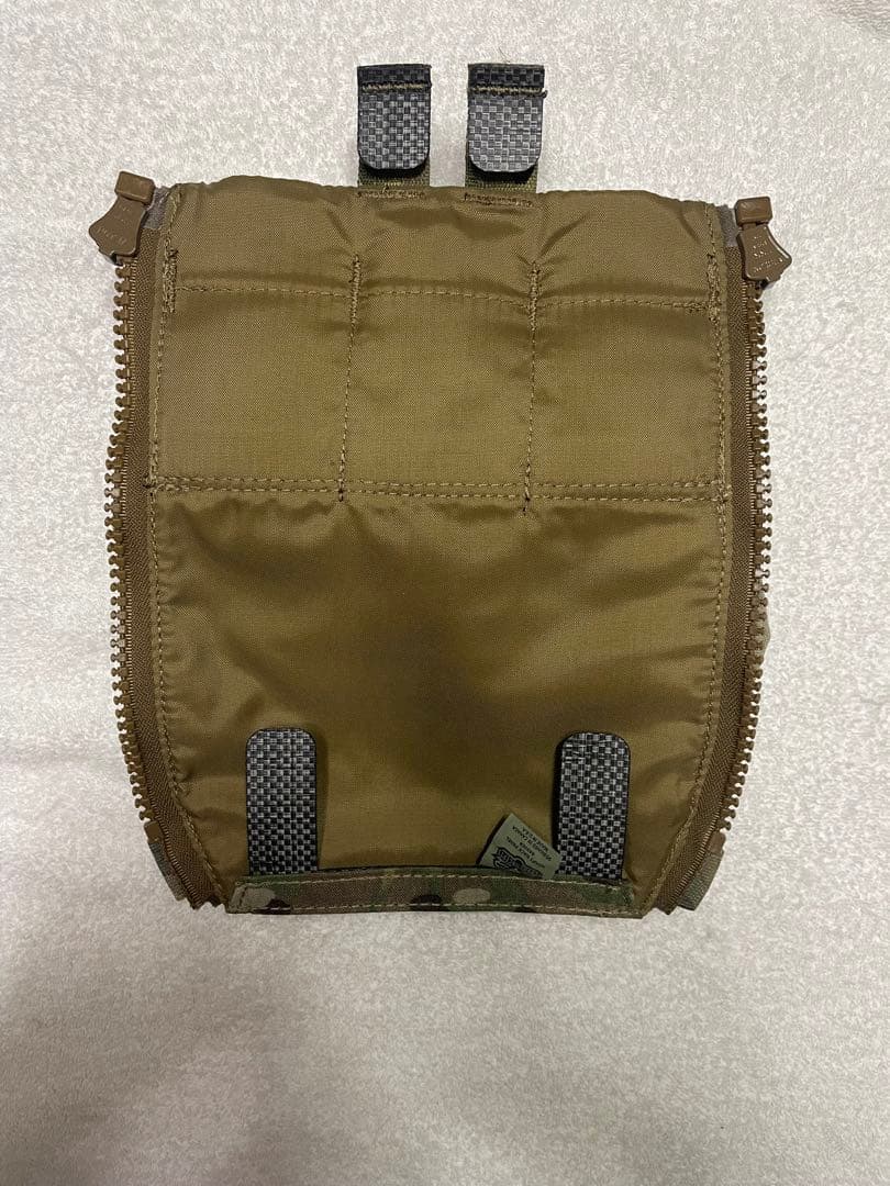 実FERRO CONCEPTS Back Panel Banger ZIP ON