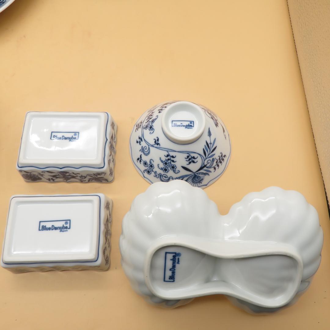 ブルーダニューブ Blue Danube　皿　カップ　ソーサ―　まとめて　１６個