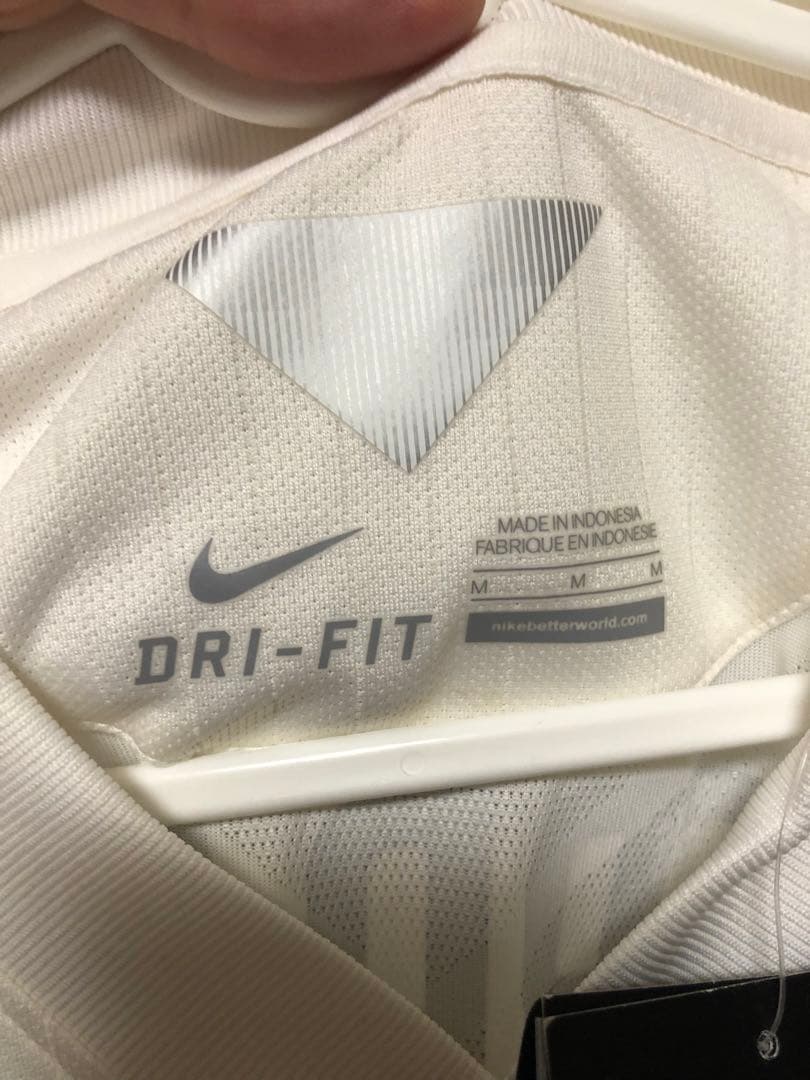 2014イングランド代表　スティーブン・ジェラード氏　ユニフォーム