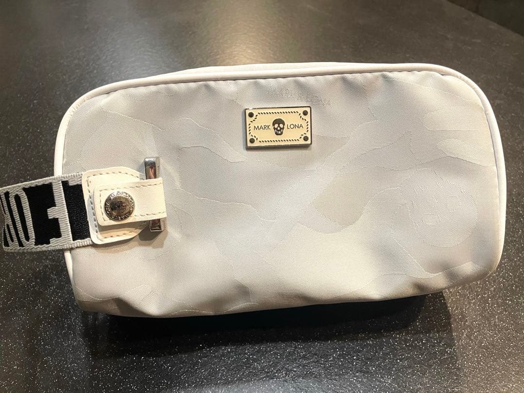 MARK&LONA マークアンドロナ クラッチポーチ カートバッグ ホワイト
