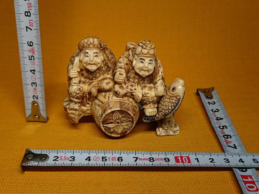細密彫刻　天然素材　大黒天　恵比寿　置物　インテリア　工芸品　美術品　A3382