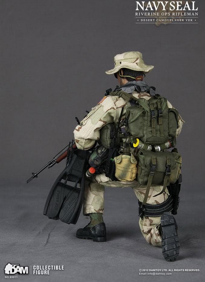 DAMTOYS　NAVY SEAL RIFLEMAN　93011