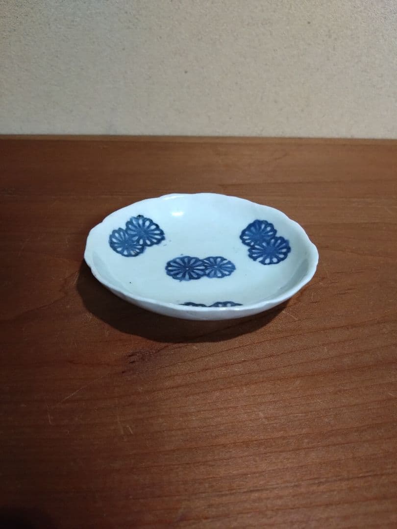 古伊万里 蒟蒻印判 花紋 輪花平盃 小皿