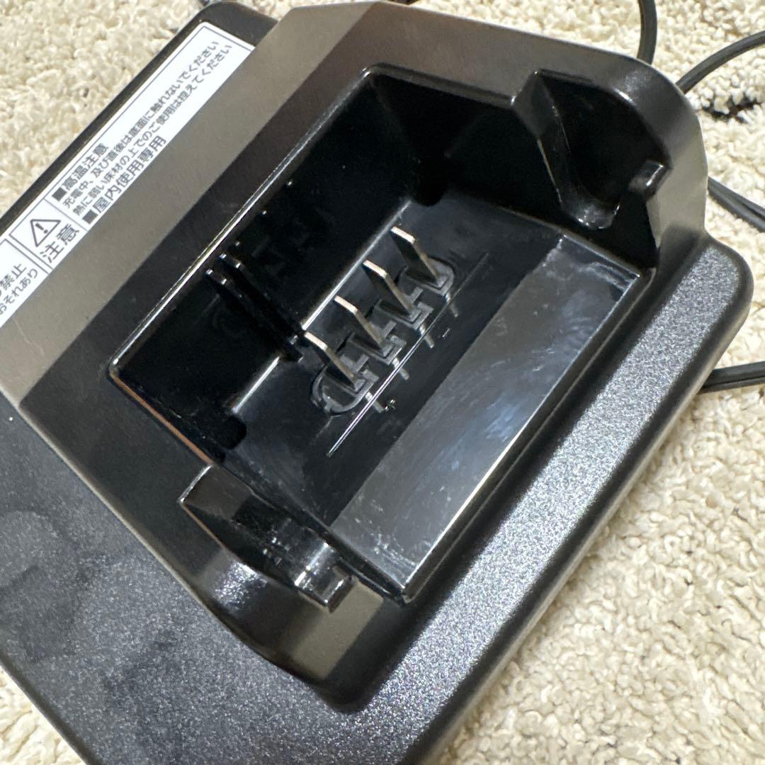 Panasonic NKJ075Z1-A 電動自転車　充電器