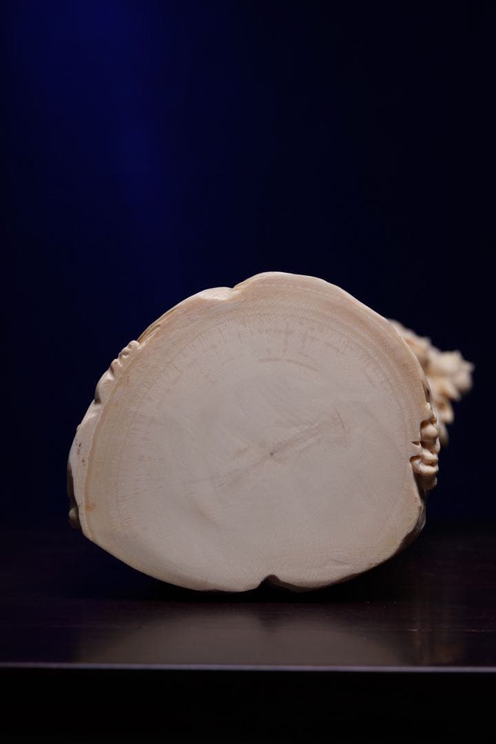 天然マンモス牙美しい手作り彫刻如意観音 置物