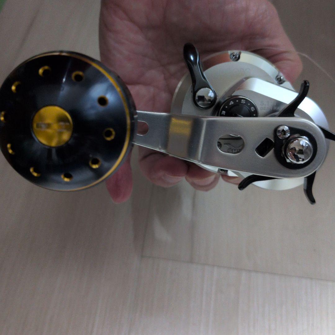 SHIMANO OCEA JIGGER ベイトリール