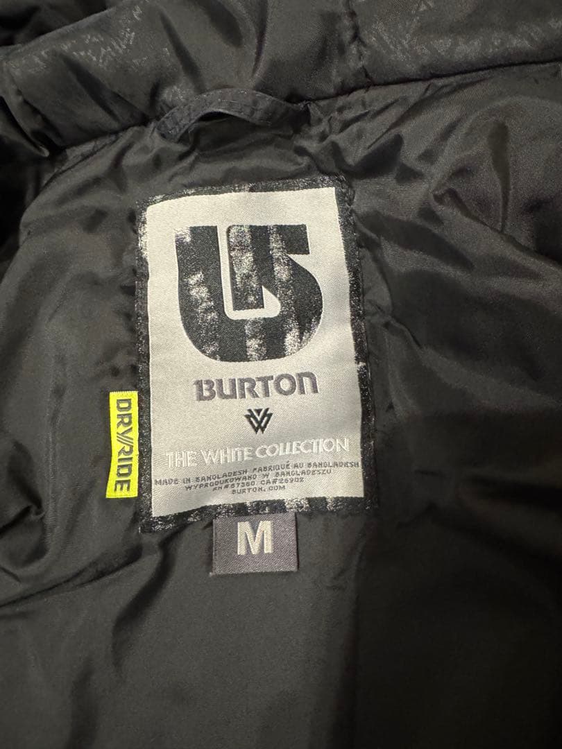 Burton The White Collection Mサイズ　スノボ　ウェア