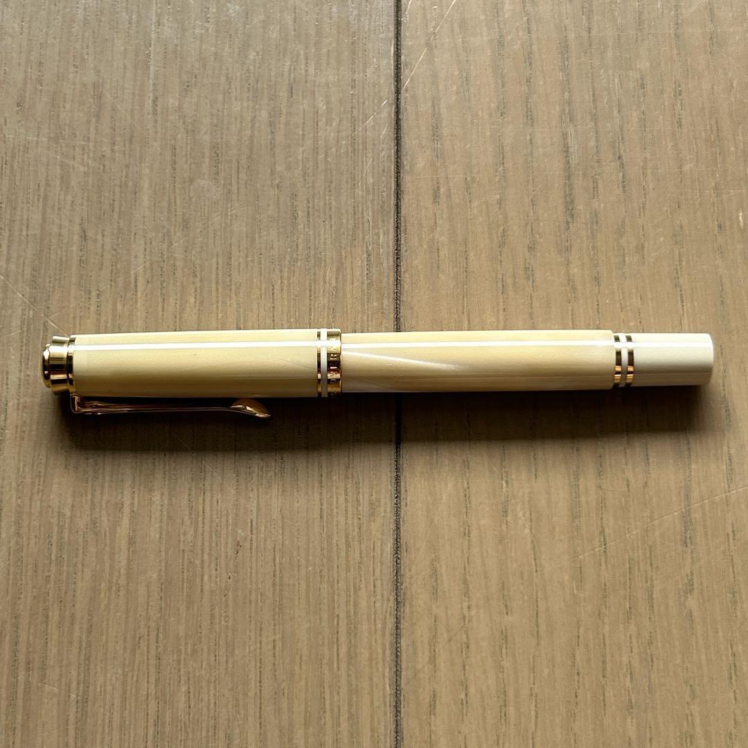 ペリカン万年筆 M320 パール EF 2011年特別生産品