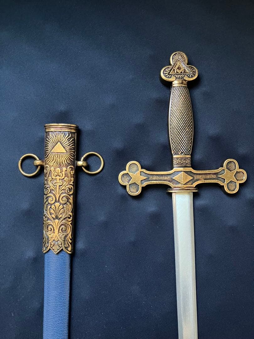 装飾的な西洋剣レプリカ　全長約93cm
