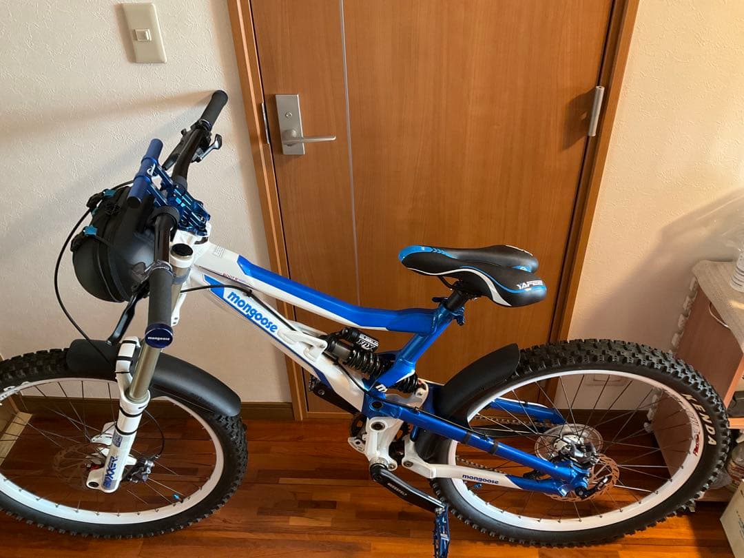 MON BOOT'R EXPERT 2012モデル