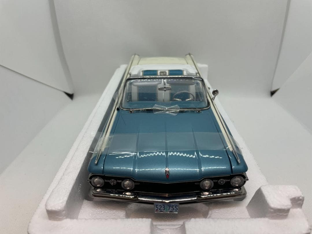 105-009 サンスター 1/18 Oldsmobile 98