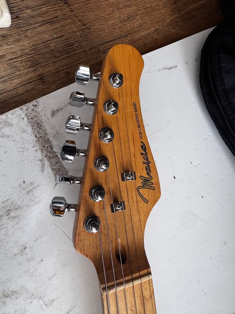 【現状品】 エレキギターCREATIVE MIND弦楽器 楽器 ソフトケースあり