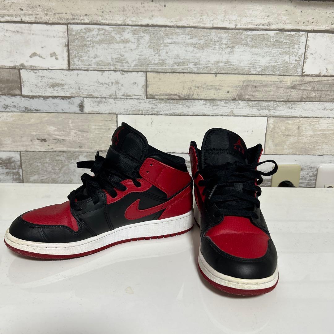 Nike Air Jordan 1 Mid 赤黒