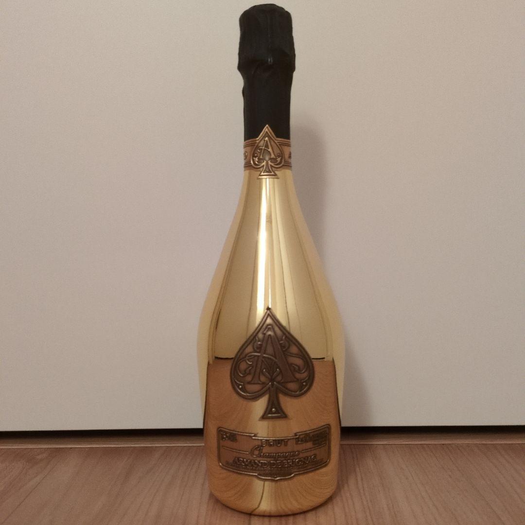 新品未開封　アルマンド　ゴールド