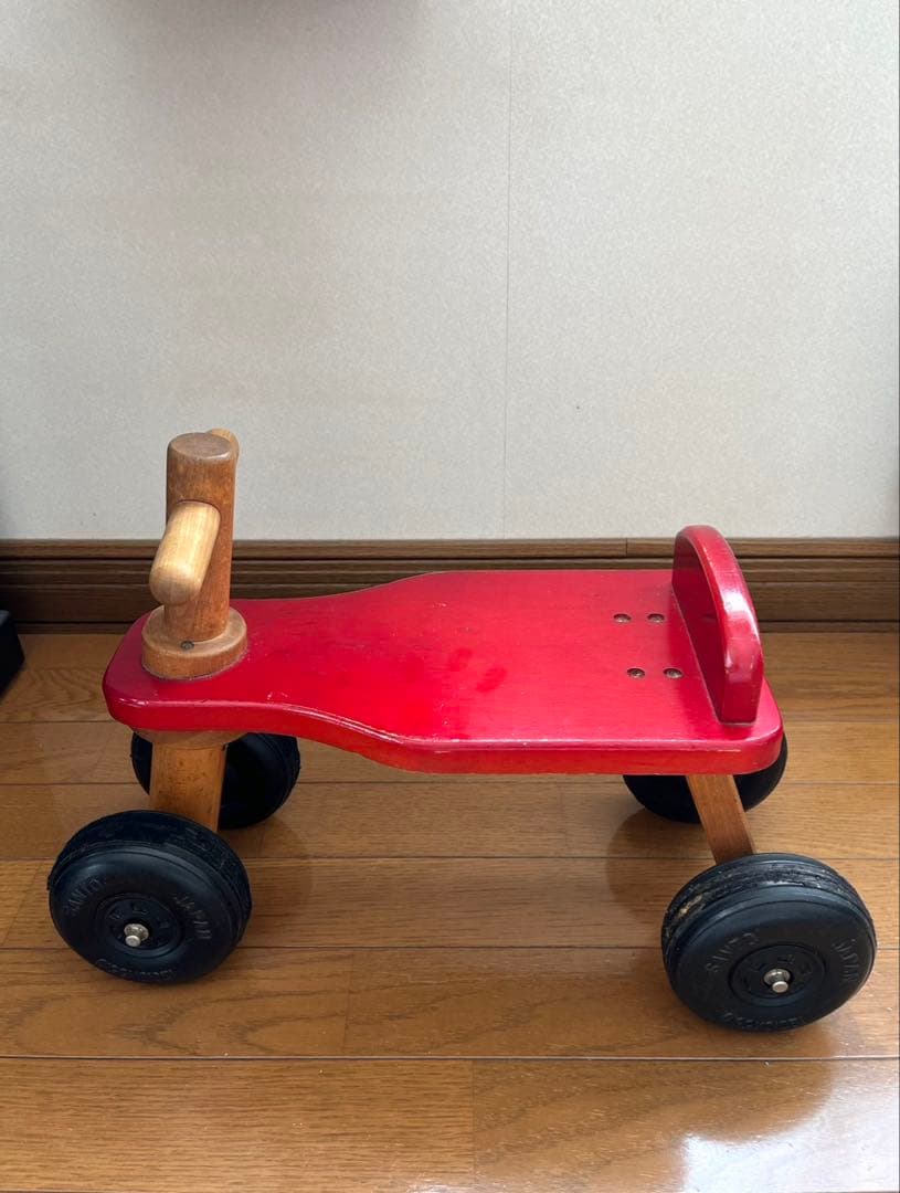 木製 キッズ 乗用玩具 四輪 ライドオン レトロ 赤 車
