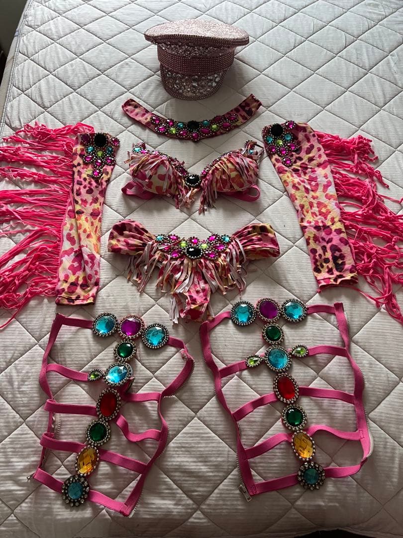 ダンス衣装/サンバ/パフォーマンス/ピンク系ステージ衣装